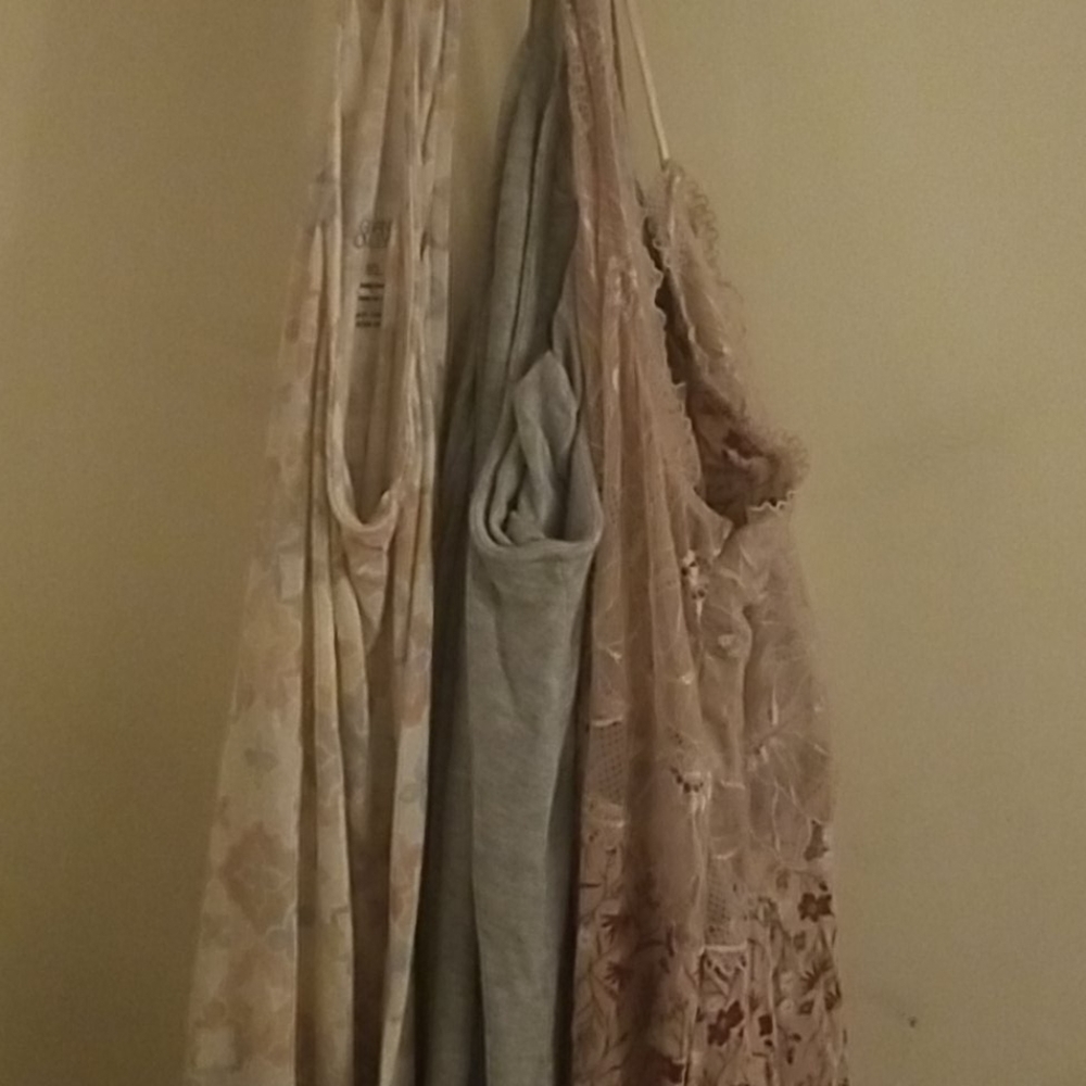 Bundle Of 3 Comfortable And Sexy Nighties.Like New - image 3